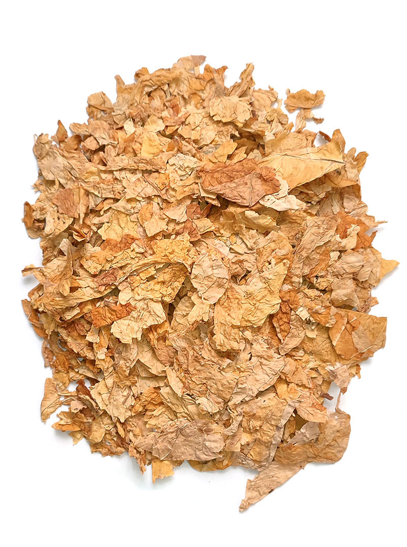 Morceaux de feuilles écotées de tabac brut et naturel Virginie Blond